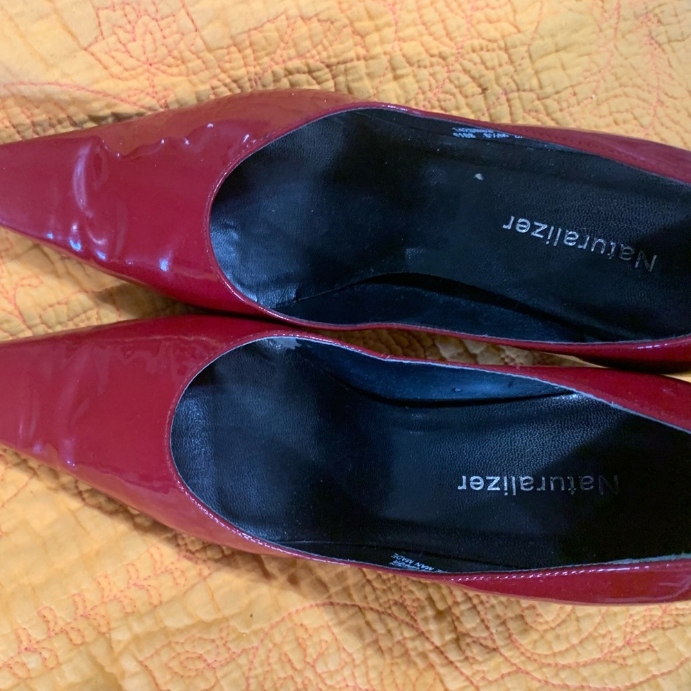 Pumps - Picture 2 of 7